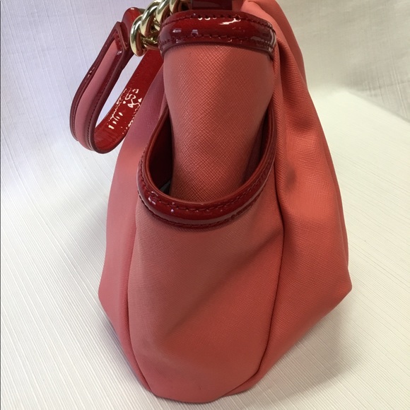 New Vera Wang Bag - Picture 3 of 9